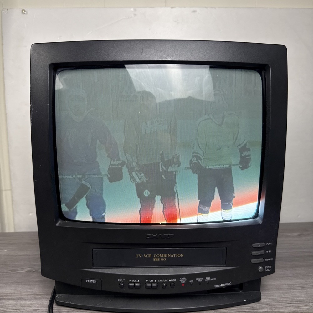 Vtg 1997 Sharp 13VT-J100 13" CRT Retro Gaming TV/VCR Combo - VHS Tested Working